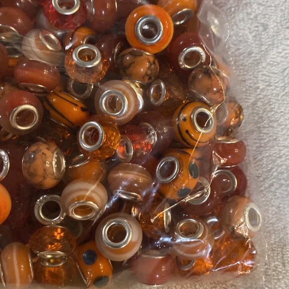 Orange/silver bead lot - Picture 3 of 6